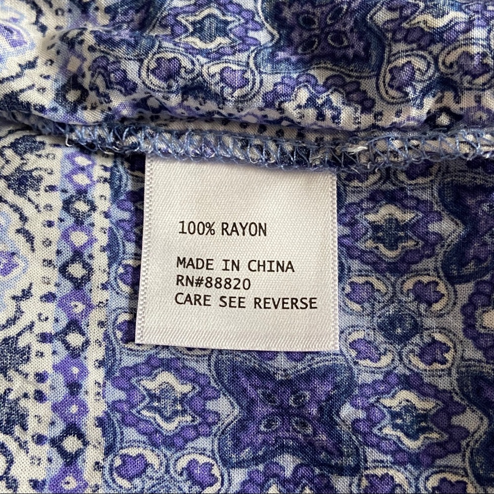 Adrienne Vittadini 3/4 button Sleeve Floral Top - Picture 9 of 10